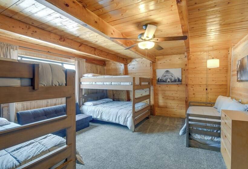 Island Park Cabin W/ Deck ~ 22 Mi To Yellowstone!