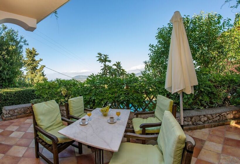 Lefkada Collection Villas