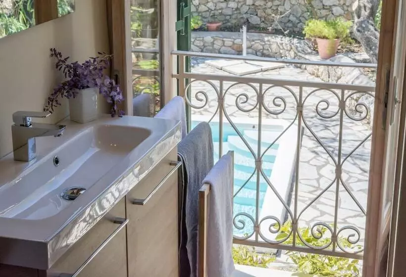 Lefkada Collection Villas