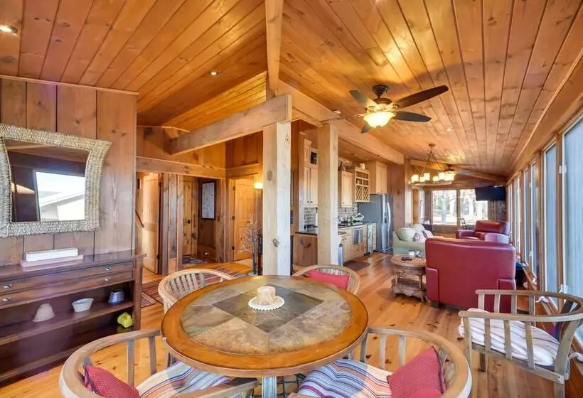 Luxurious Lakefront Paradise In Scottsboro W/ Dock