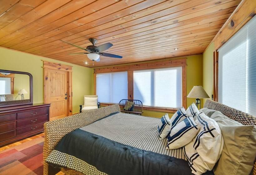 Luxurious Lakefront Paradise In Scottsboro W/ Dock