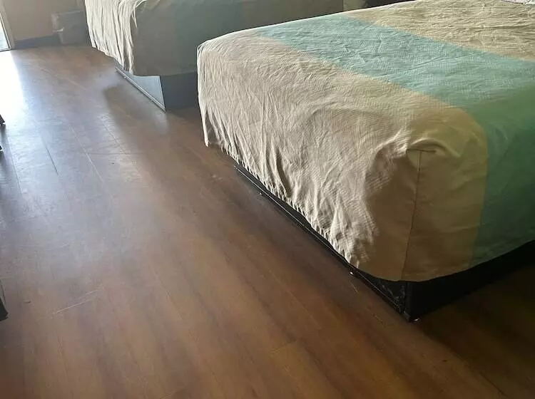 モーテル American Inn