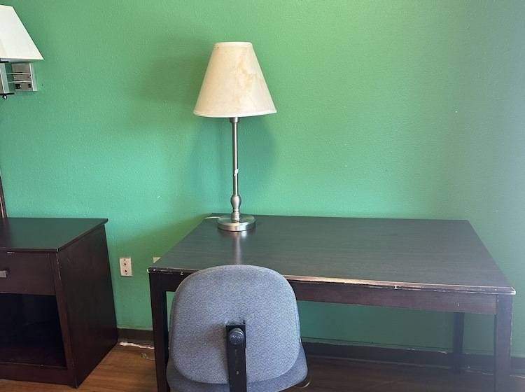 汽车旅馆  American Inn