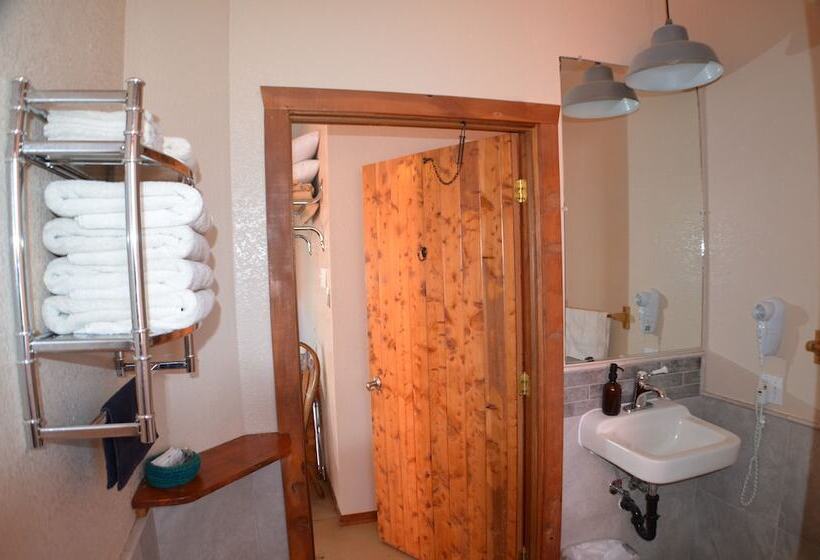 مُتل Wild Goose Lodge