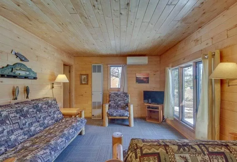 Dock & Resort Amenities: Park Rapids Cabin!