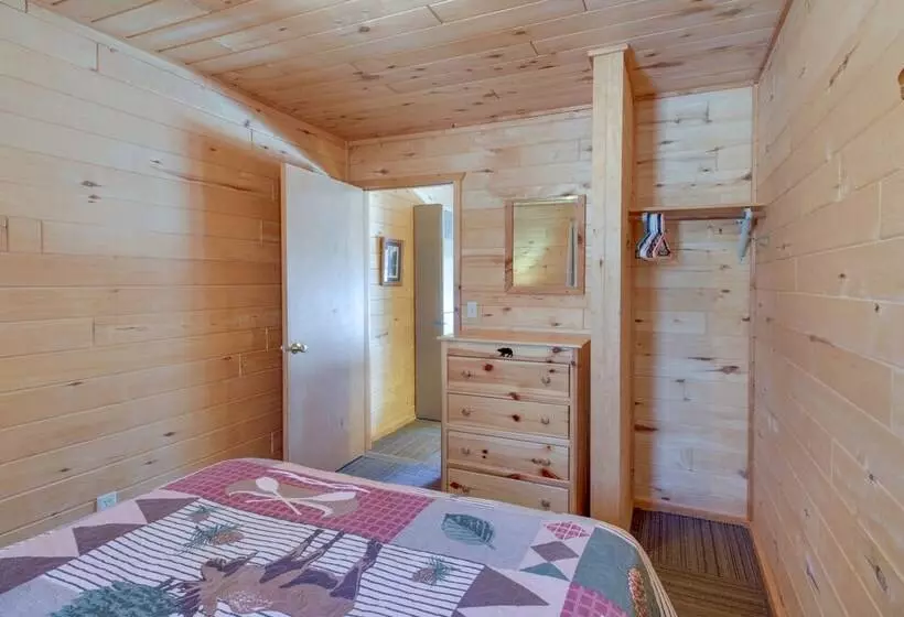 Dock & Resort Amenities: Park Rapids Cabin!