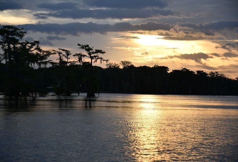 Peaceful Morgan City Home W/ Docks & Canal Access