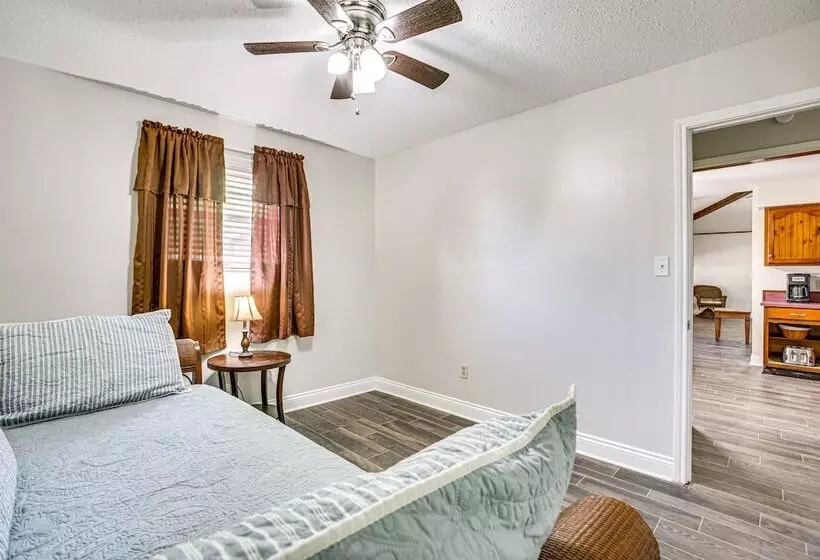 Peaceful Morgan City Home W/ Docks & Canal Access