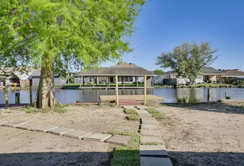 Peaceful Morgan City Home W/ Docks & Canal Access