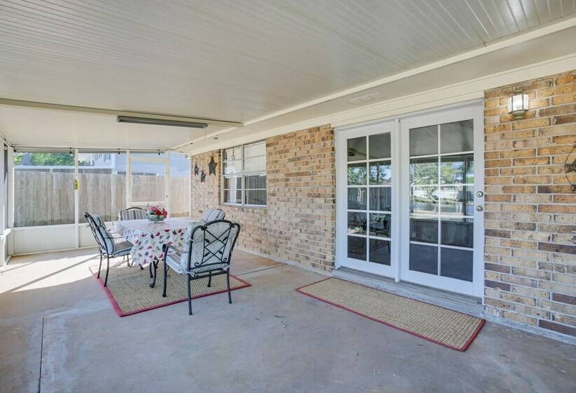 Peaceful Morgan City Home W/ Docks & Canal Access