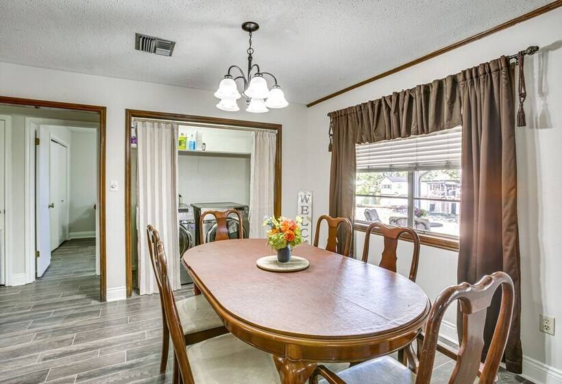 Peaceful Morgan City Home W/ Docks & Canal Access