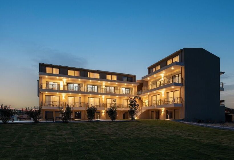 פנסיון Aetherion Studios & Suites