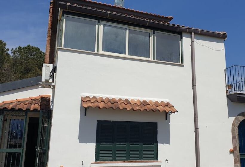 پانسیون Room In Apartment   Beb Apartment Pompeii Rendine