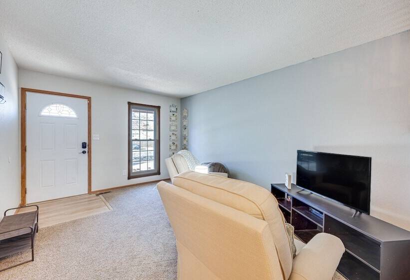 Pet Friendly Colorado Springs Home W/ Mtn Views!