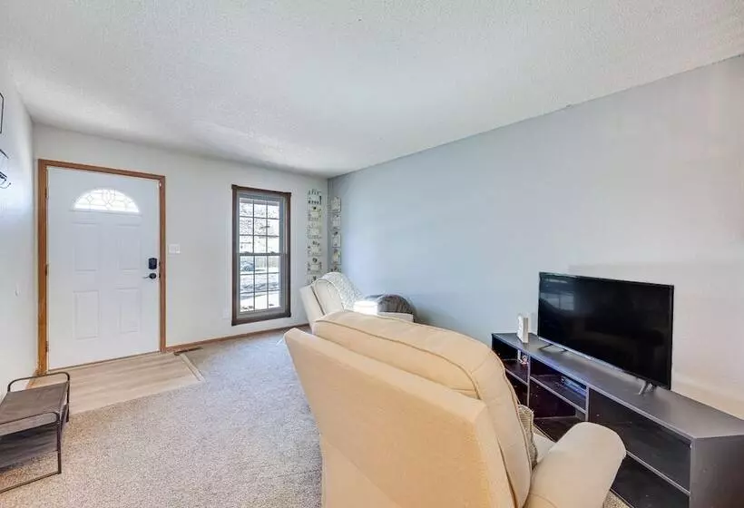 Pet Friendly Colorado Springs Home W/ Mtn Views!