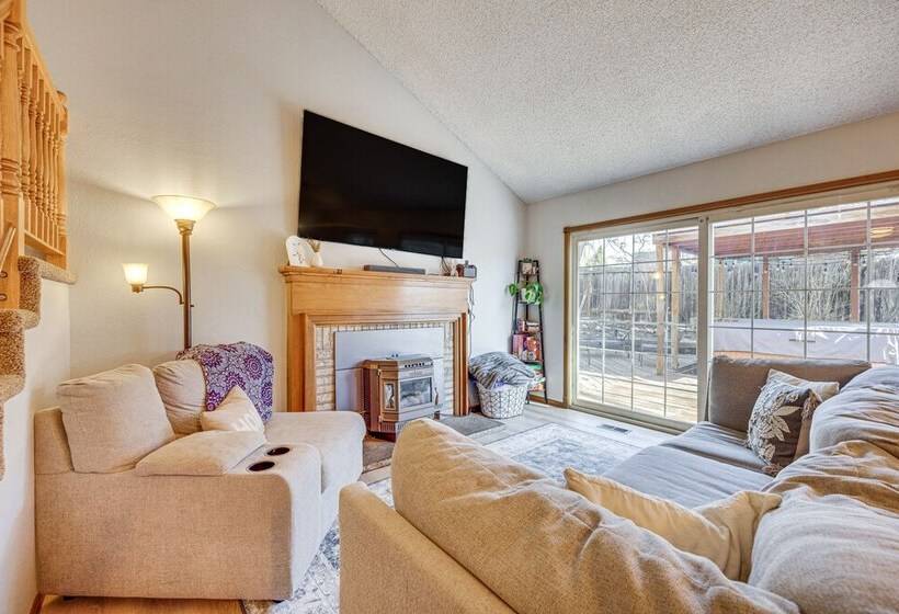 Pet Friendly Colorado Springs Home W/ Mtn Views!