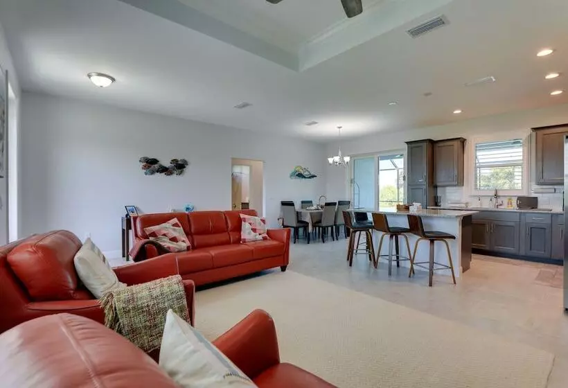 Port Charlotte Home: Heated Pool, Screened Lanai!