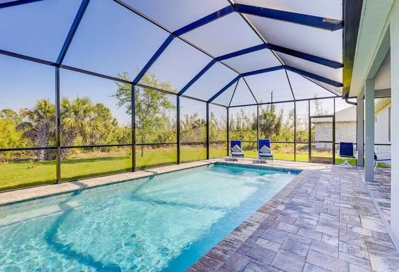 Port Charlotte Home: Heated Pool, Screened Lanai!