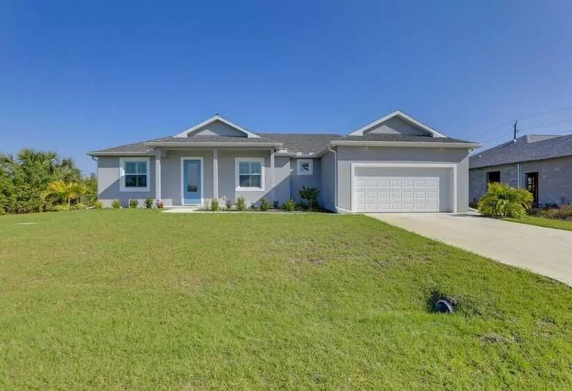 Port Charlotte Home: Heated Pool, Screened Lanai!