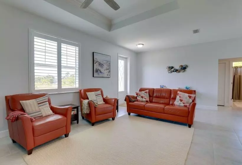 Port Charlotte Home: Heated Pool, Screened Lanai!