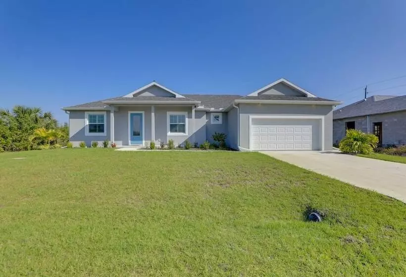 Port Charlotte Home: Heated Pool, Screened Lanai!