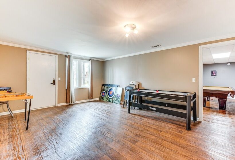 Powder Springs Home W/ Game Room & Community Pool!