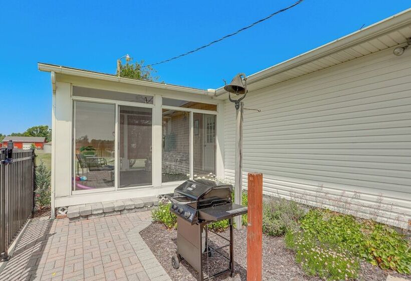 Quiet Greenwich Home W/ Pool + Screened Porch!