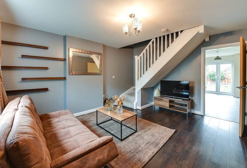 Residência Charming 2 Bed House In Middleton Manchester