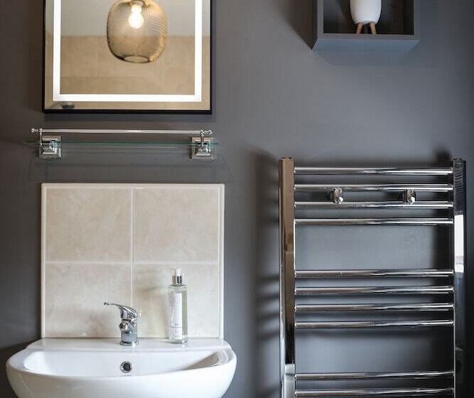 住所 Immaculate 3 Bed House In Newcastle