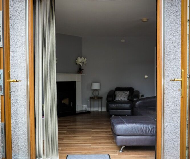 住所 Immaculate 3 Bed House In Newcastle