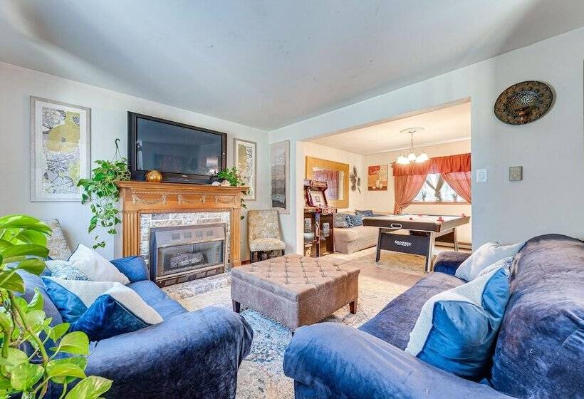 Tobyhanna Home W/ Fire Pit: 1 Mi To Lake Carobeth!