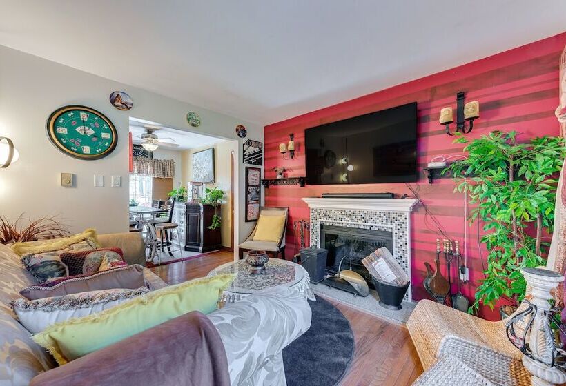 Tobyhanna Home W/ Fire Pit: 1 Mi To Lake Carobeth!