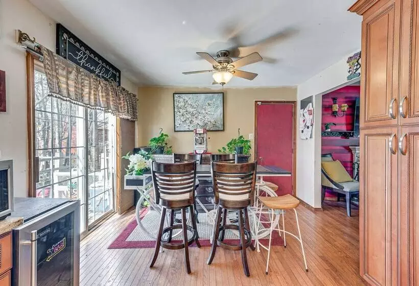 Tobyhanna Home W/ Fire Pit: 1 Mi To Lake Carobeth!