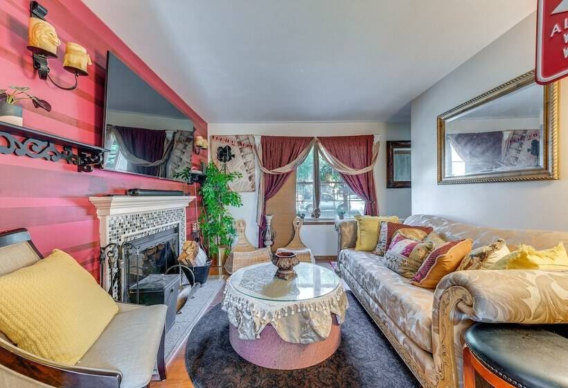 Tobyhanna Home W/ Fire Pit: 1 Mi To Lake Carobeth!