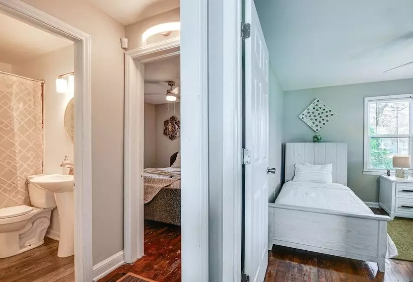 Updated Jamestown Home   5 Mi To Hpu!