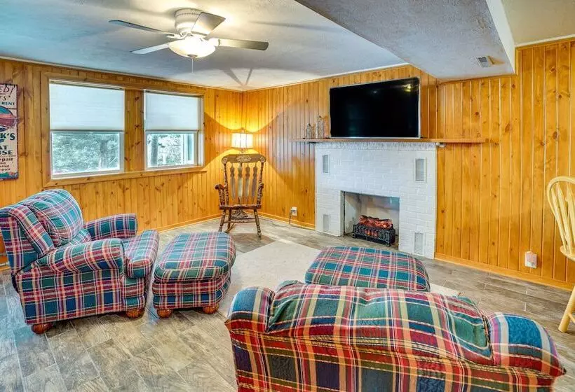 Waterfront Crofton Cabin   Boat Dock & Fire Pit!