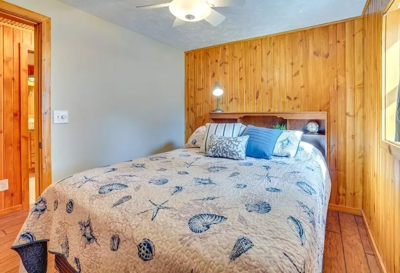 Waterfront Crofton Cabin   Boat Dock & Fire Pit!