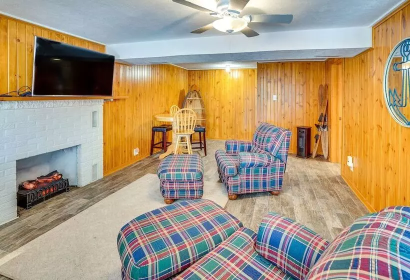 Waterfront Crofton Cabin   Boat Dock & Fire Pit!