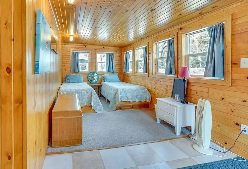 Waterfront Crofton Cabin   Boat Dock & Fire Pit!