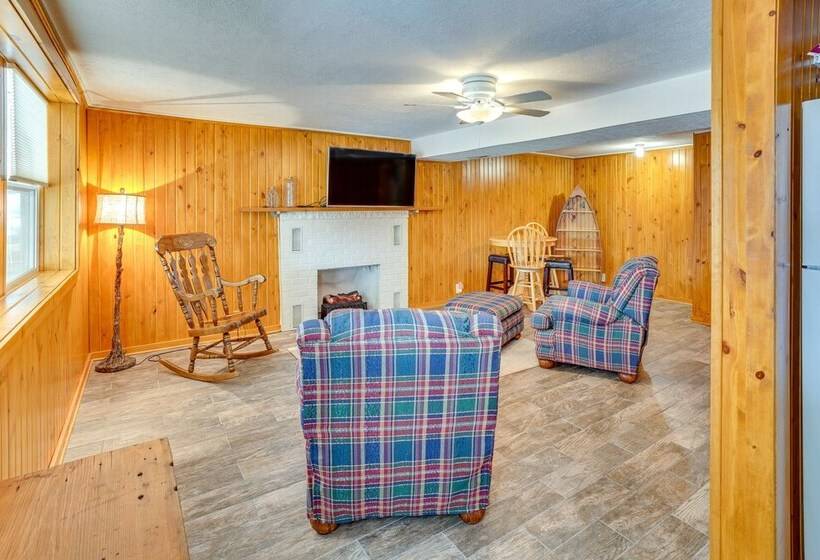 Waterfront Crofton Cabin   Boat Dock & Fire Pit!