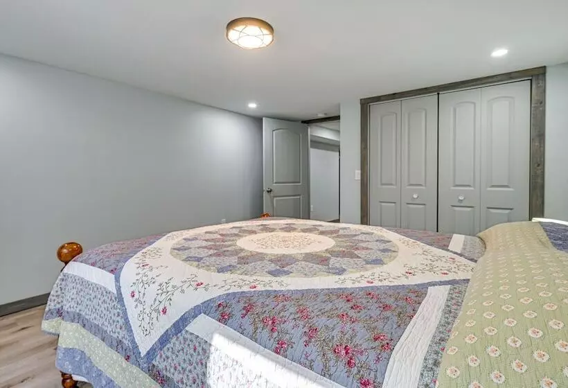 Wausau Home W/ Yard: 1 Mi To Granite Peak Ski Area