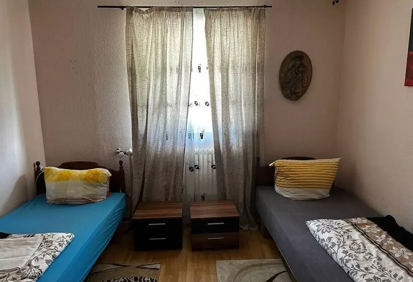 Wg Hostel