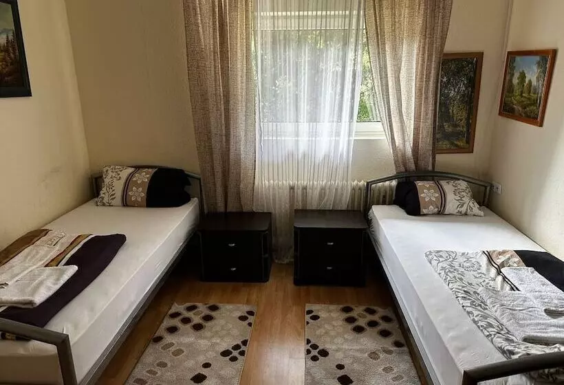 Wg Hostel