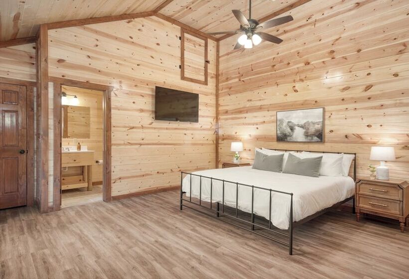 Bluestem & Bluebell By Avantstay Incredible Views W/ Large Balcony & Indoor Pool!