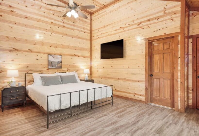 Bluestem & Bluebell By Avantstay Incredible Views W/ Large Balcony & Indoor Pool!