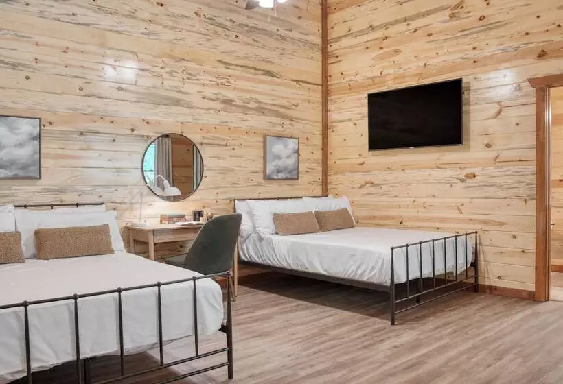 Bluestem & Bluebell By Avantstay Incredible Views W/ Large Balcony & Indoor Pool!