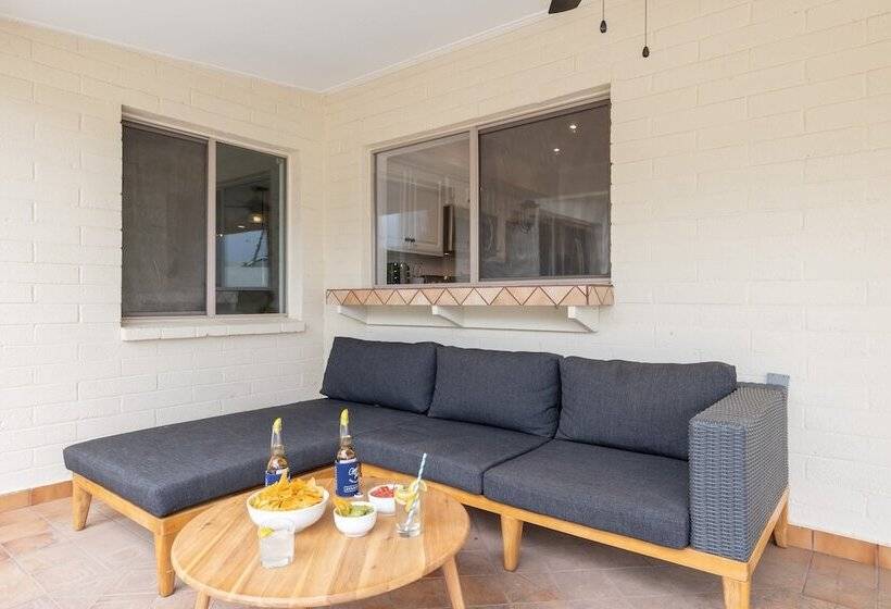 Bright Eyes By Avantstay Chic Boho Retreat, Pool