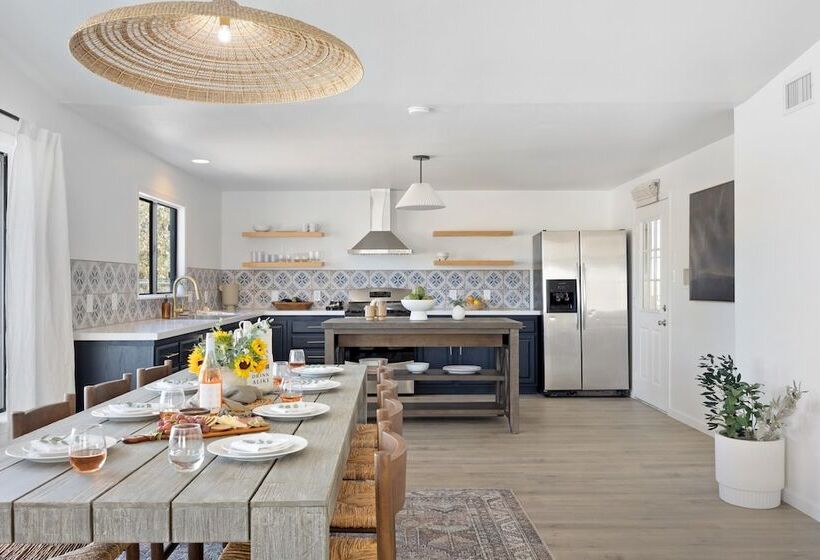 Carmella By Avantstay Modern Jtree Home W/ Large Outdoor Area!