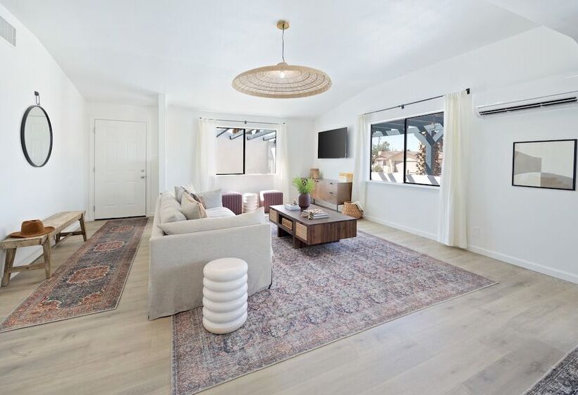 Carmella By Avantstay Modern Jtree Home W/ Large Outdoor Area!