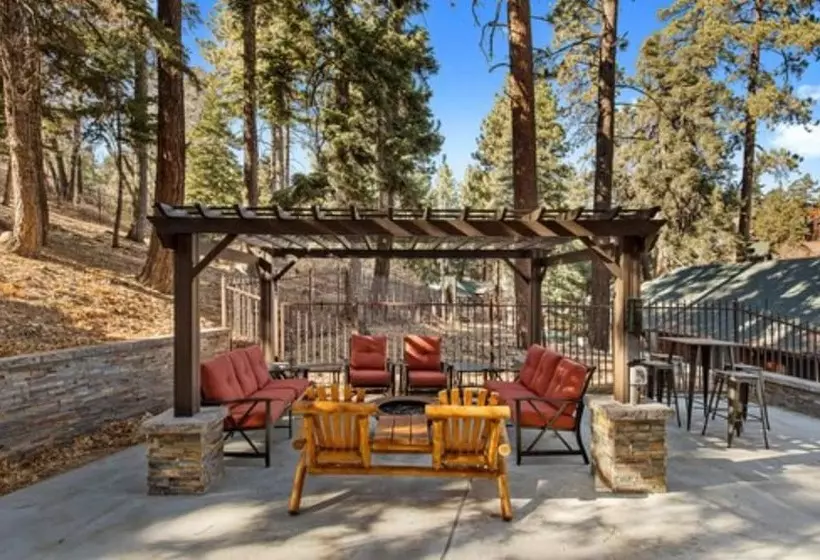 Clover By Avantstay Gorgeous Ski In/ Ski Out Home W/ Game Room & Hot Tub!